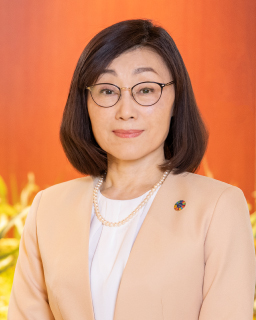 代表取締役会長　取締役会議長　長谷川隆代